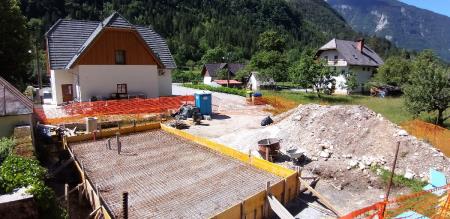 ZAČETEK GRADNJE KAPELICE JOSEFA VACHALA V SOČI 1